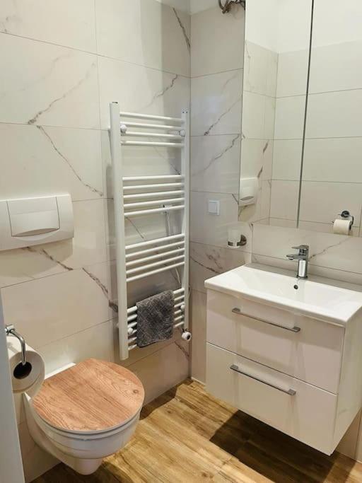 Gemuetliches Studio Apartment Vienna Luaran gambar